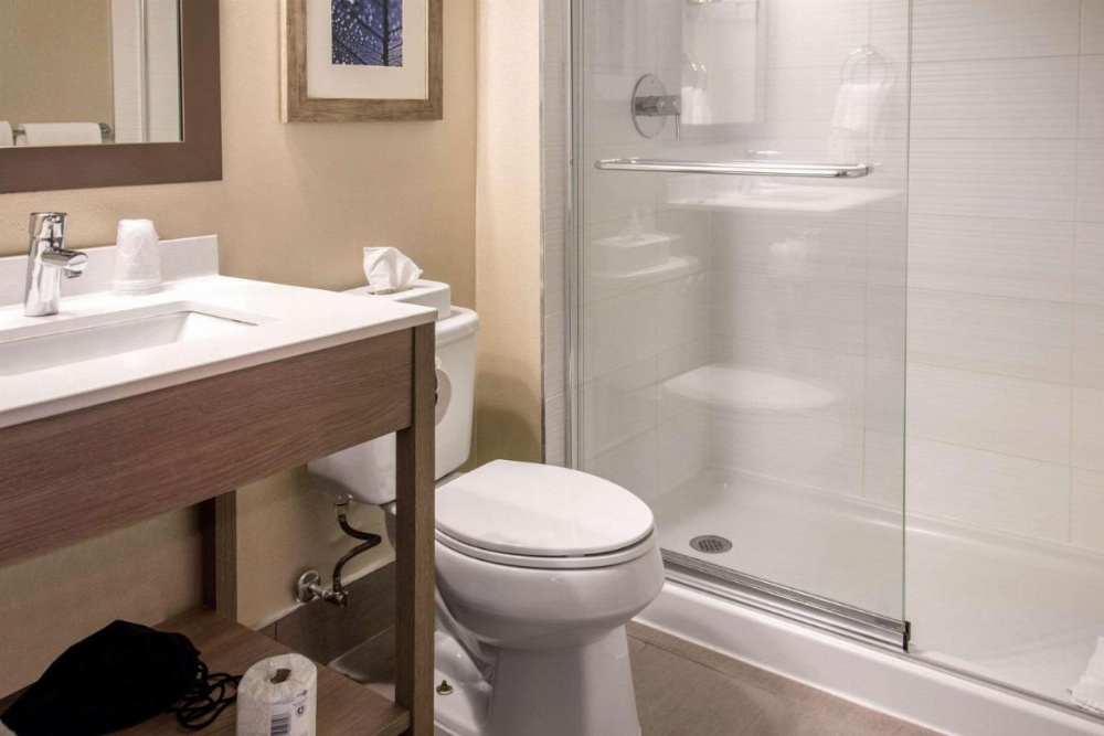 Room image 4