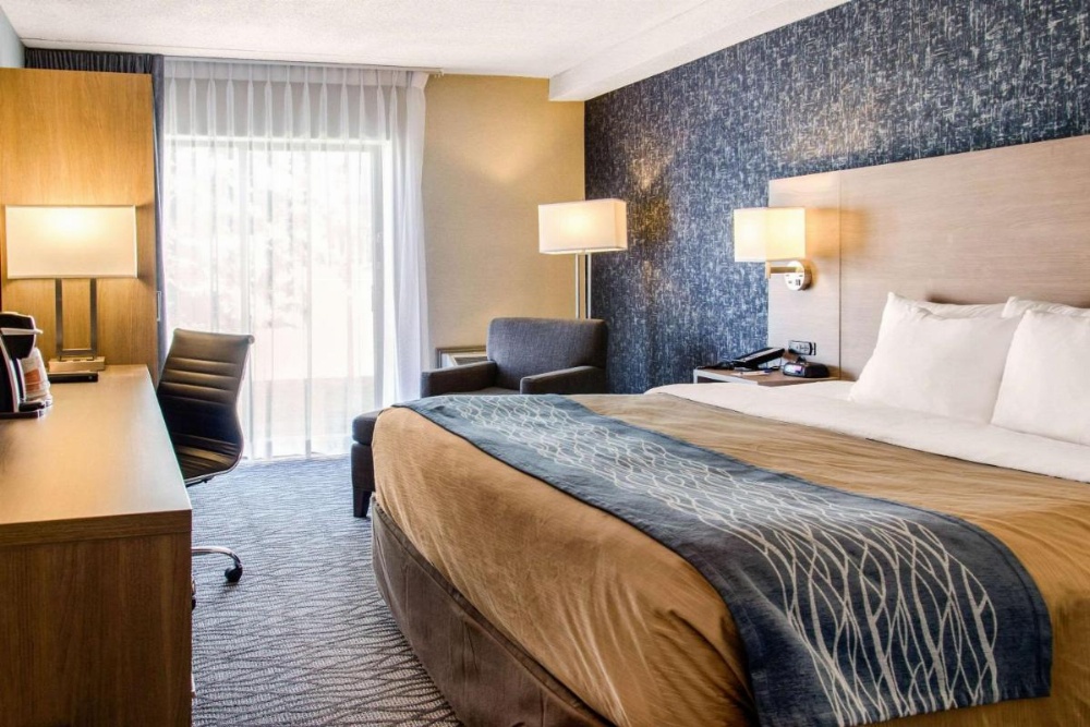 Room image 3