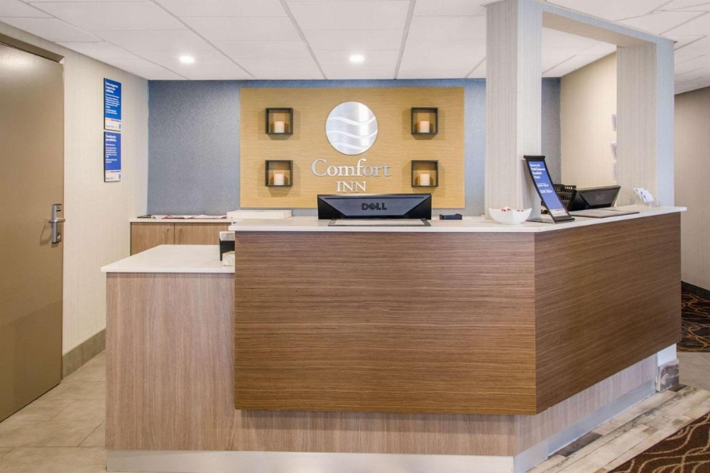 Comfort Inn Aeroport